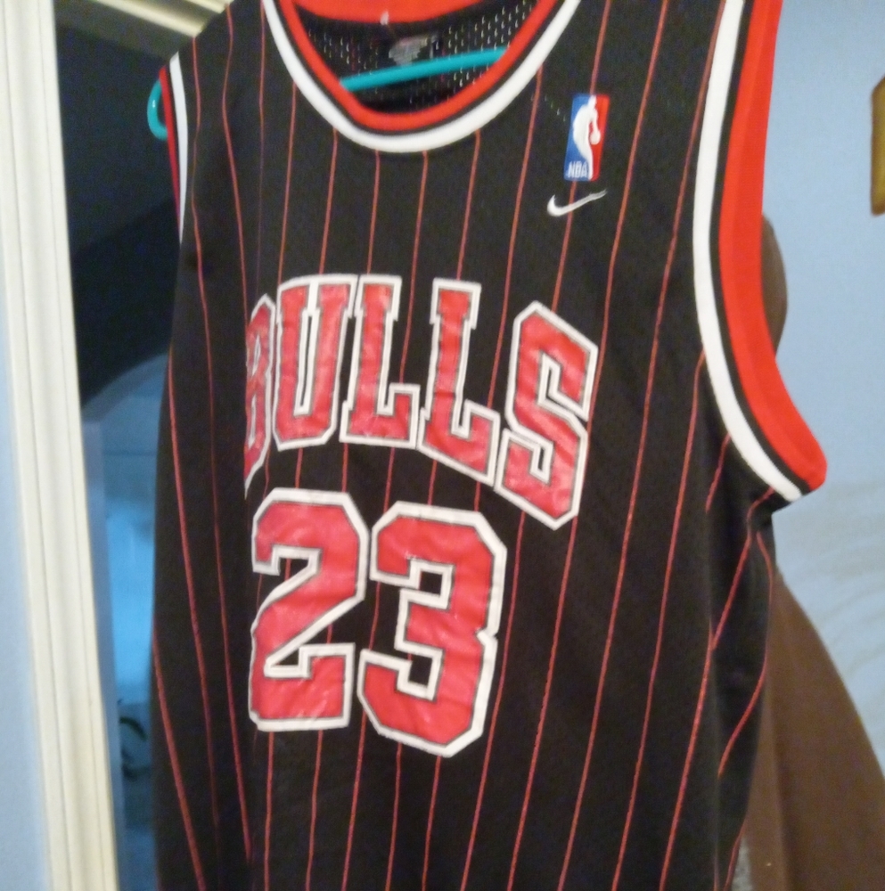 Nike jordan jersey- black 10/72 vintage /stitch/ everything is sewn on